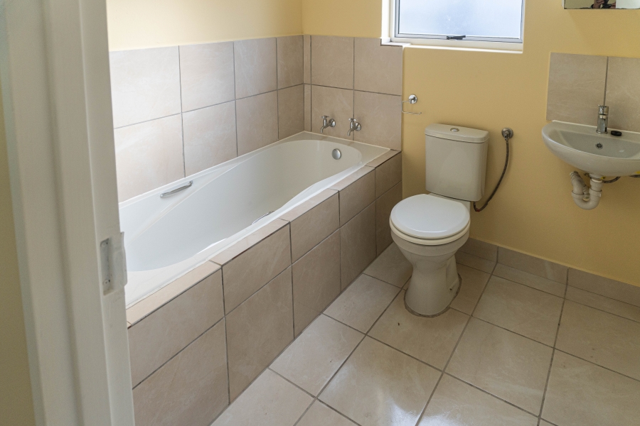 3 Bedroom Property for Sale in Sunset Glen Western Cape